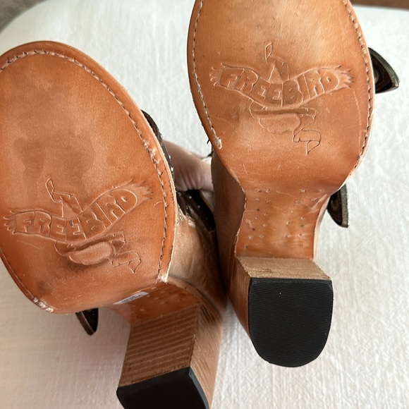 Freebird - Picture 3 of 3